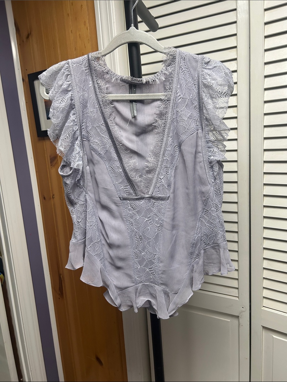 Nwot Anthropologie Lavender Lace-Trim Flutter Tank Top